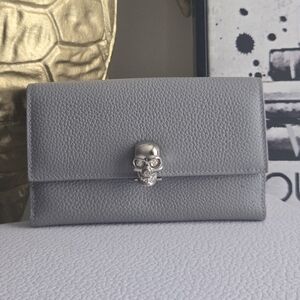 Alexander McQueen Skull Leather Trifold Wallet EUC Collectible Item